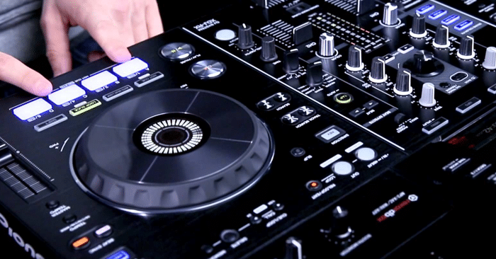 Pioneer XDJ-R1 All In One DJ Solution