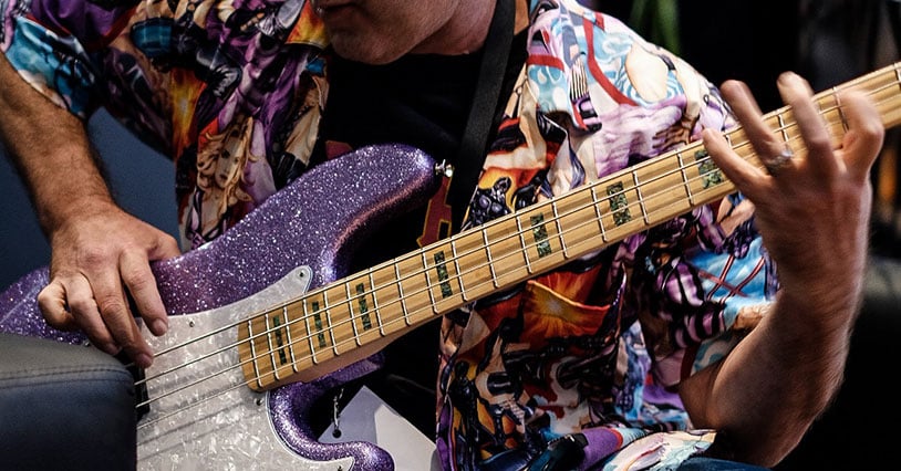 Read more about the article Bass Guitar Buyers Guide