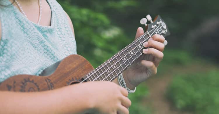 Read more about the article Your First Ukulele Song: I’m Yours