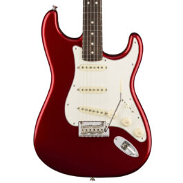 Fender American Professional Stratocaster® – Rosewood Fretboard – Candy Apple Red