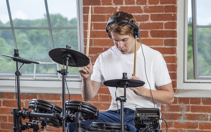 Read more about the article Your First Electronic Drum Kit – Making the Right Choice