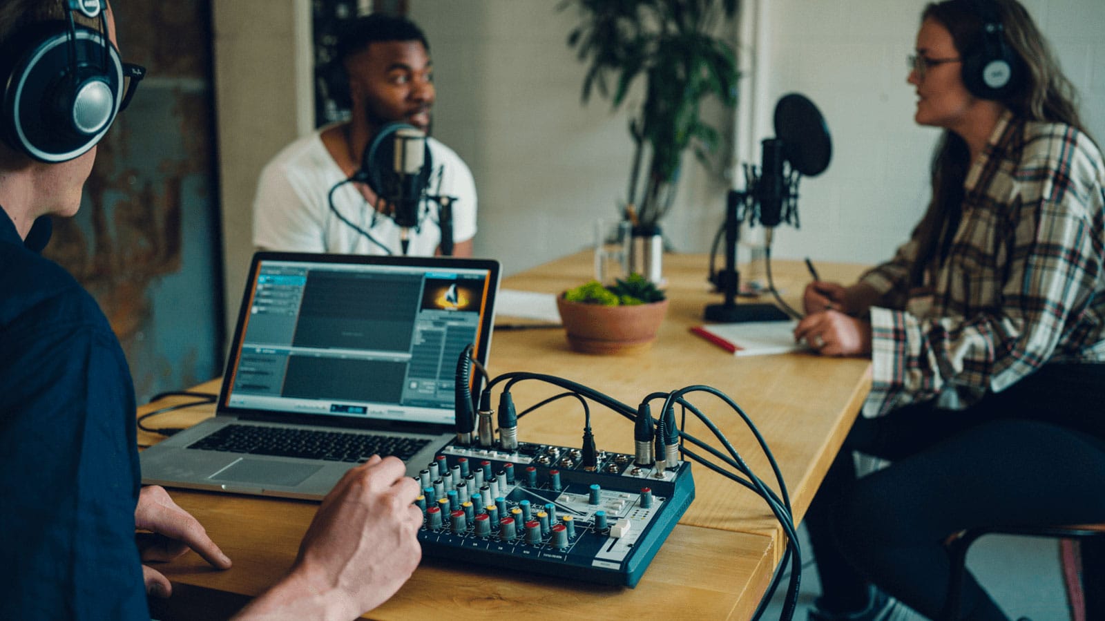 Read more about the article What Podcasting Equipment Do I Need?